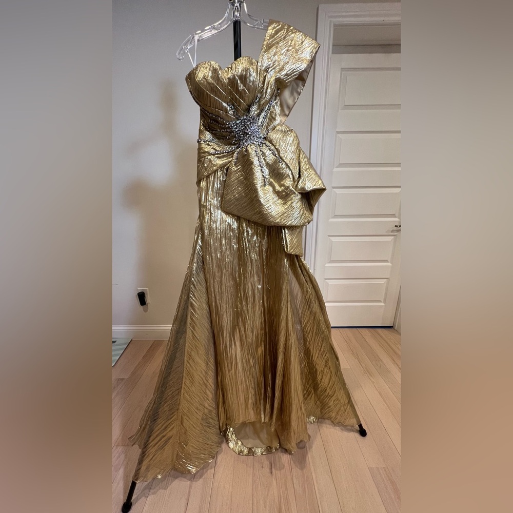 Mac Duggal Prom Gold One Shoulder Beaded Metallic Gown